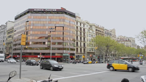 Barcelona-Straßen---Parks-Im-Frühling