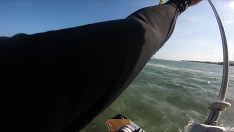 Kitesurf-Estilo-Libre-Pov,-Mi-Paraíso-De-Deportes-Acuáticos-En-La-Laguna-Hoa,-Vietnam