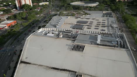 Aerial-Mall-Plaza-Pull-Back-Establishing-Shot