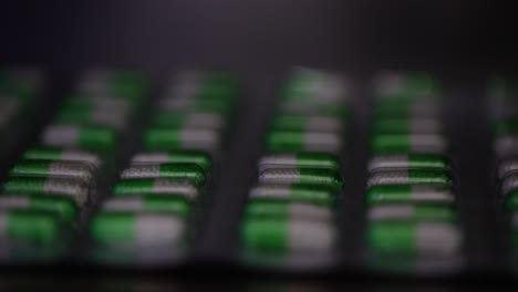 close-up-seen-Capsules-are-being-packaged-and-capsules-are-going-to-the-packaging-line