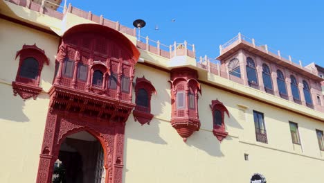 Palacio-Histórico-Artístico-Por-La-Mañana-Desde-Un-ángulo-único.-El-Video-Fue-Tomado-En-Pal-Haveli-Jodhpur-Rajasthan-India.