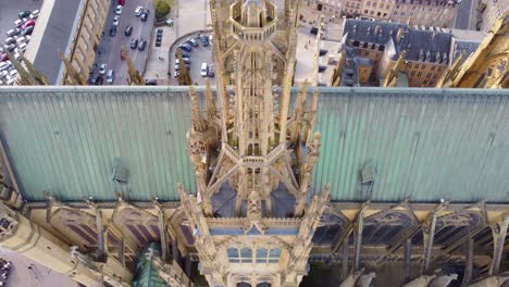 Unglaubliche-Aussicht-Auf-Die-Gotische-Architektur-Der-Kathedrale-Saint-Étienne-In-Metz