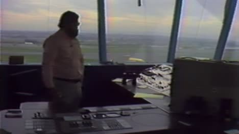 1970s-AIR-TRAFFIC-CONTROL-TOWER-ROOM-EMPLOYEE