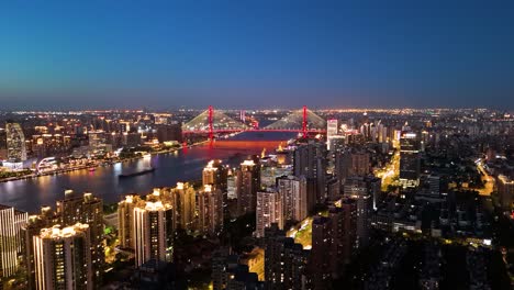 Colorful-evening-hues-over-Shanghai's-iconic-Pudong-Lujiazui-Financial-Area