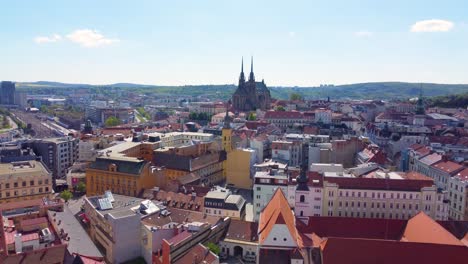 Atemberaubende-Aussicht-Auf-Die-Kathedrale-Von-St.