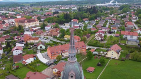 Vista-Aérea-De-La-Ciudad-De-Slovenska-Bistrica-Al-Sur-De-Maribor,-En-El-Este-De-Eslovenia.