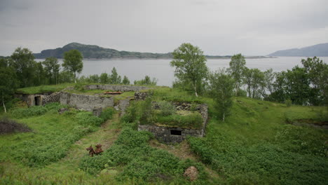 Static-shot-of-the-entire-coastal-battery-area-under-cloudy-sky