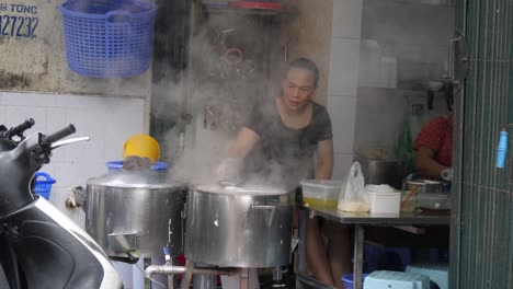 Stadtgastronomie,-Kochen,-Geschäft,-Traditionelles-Banh-Cuon-Knödelrezept