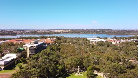 Descending-aerial-view-of-Central-Park,-Joondalup,-Perth