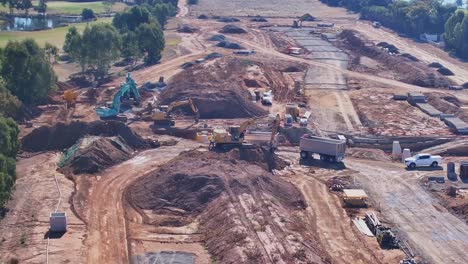 Baustelle-Mit-Baggern-Im-Silverwoods-Estate-In-Yarrawonga