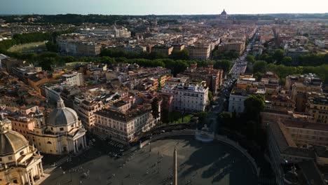 Piazza-Del-Popolo-En-La-Hora-Dorada-En-Verano