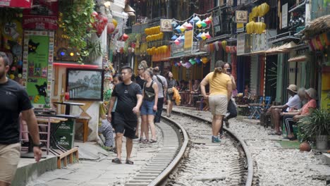 Visitors,-tourists-trinket-shopping,-capturing-images,-urban-location