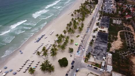 Reihe-Von-Motorrädern-Entlang-Der-Küste-Der-Isla-De-Margarita