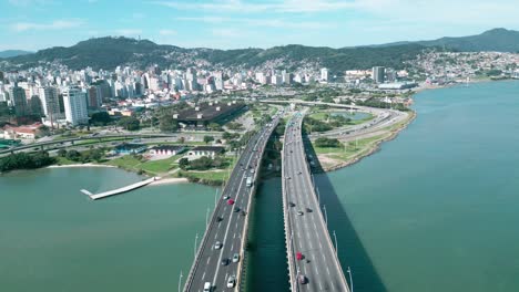 Puente-Pedro-Ivo-Campo-Ubicado-En-Florianópolis,-Brasil