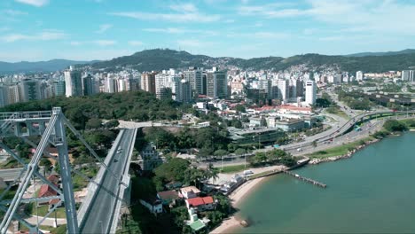 The-Hercílio-Luz-bridge