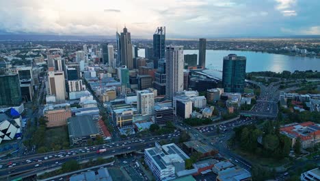 Paisaje-Urbano-De-Perth-En-Australia-Occidental---Disparo-Aéreo-Con-Drones