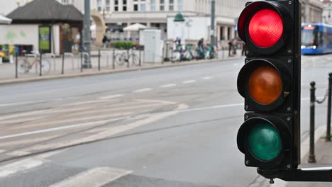 Traffic-lights-in--Krakow,-Polan
