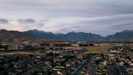 Sunset-to-twilight-aerial-hyper-lapse-over-Silicon-Slopes,-Utah-Valley