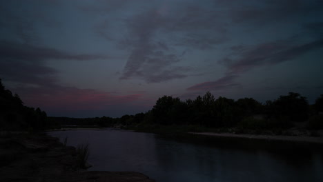 Sunset-Timelapse-Over-the-Llano-River,-Mason,-Texas-Hill-Country