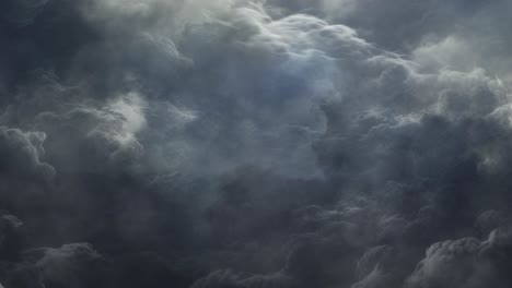 Dunkle-Wolken-Sind-Nacht-Während-Eines-Gewitters