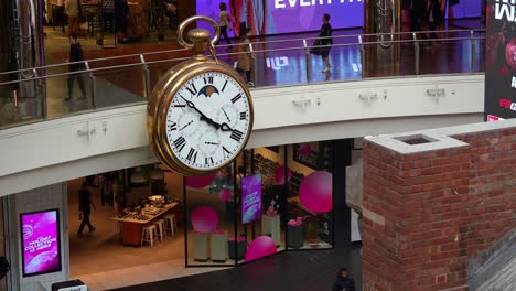 The-iconic-Melbourne-Central-Clock,-a-popular-meet-up-spot-in-the-city-for-local-people