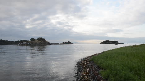 Shack-Islands-in-Piper's-Lagoon,-BC