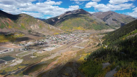 Aerial-View-of-Silverton,-Colorado-USA-on-Sunny-Autumn-Day,-Valley-and-Town-Buildings