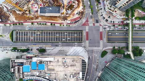 Changsha,-Provinz-Hunan,-China,-Luftaufnahme-Von-Oben-Mit-Geschäftigem-Autoverkehr