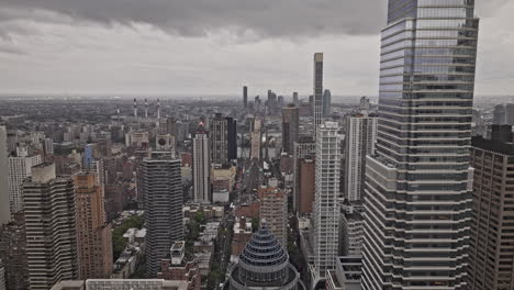 NYC-New-York-Aerial-v321-flyover-Midtown-East-and-Lenox-Hill-neighborhoods-capturing-Queensboro-bridge-river-crossing-and-cityscape-of-Long-Island-City---Shot-with-Mavic-3-Pro-Cine---September-2023