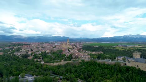 Aereal-view-of-Segovia,-Spain