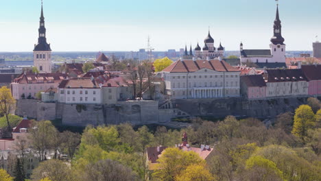 Telephoto-drone-approach-toward-government-office-of-Estonia-in-Tallinn-Old-Town