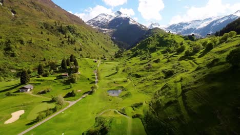 Vuelo-Aéreo-De-Drones-Sobre-La-Ciudad-De-Suiza