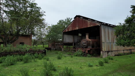 Antigua-Estación-De-Tren-Abandonada-En-San-Salvador,-Guairá-Paraguay