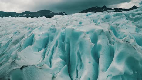 Vista-Del-Desprendimiento-De-Hielo-En-El-Glaciar-Perito-Moreno,-Patagonia,-Argentina---Primer-Plano