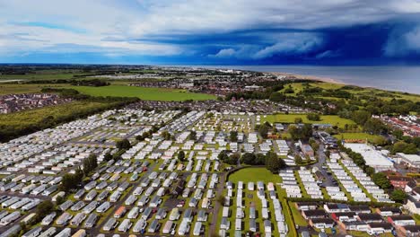 Drohender-Sturm-über-Der-Küstenstadt-Skegness