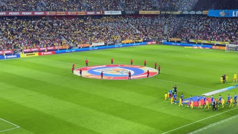 Inicio-Del-Partido-De-La-Selección-Nacional-De-Rumania.