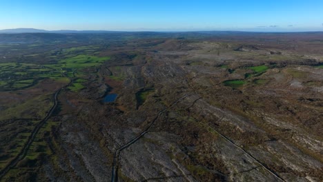 Der-Burren,-Mullaghmore,-County-Clare,-Irland,-November-2023