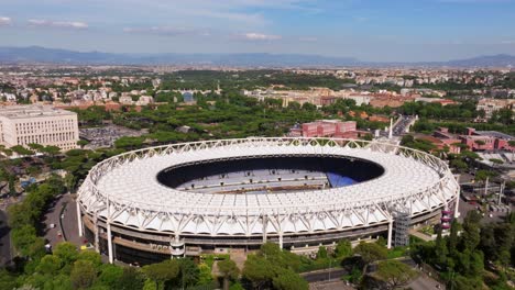 Drone-Delantero-Disparado-Sobre-El-Estadio-Olímpico-De-Roma---Hermoso-Día-De-Verano