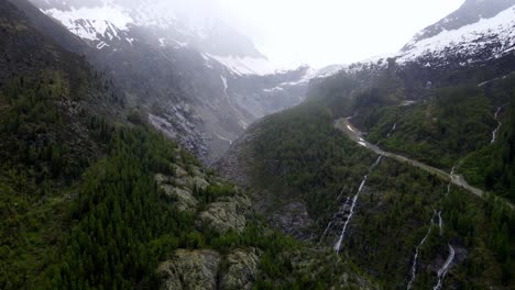 Aerial-take-of-argentière-valley-glacier-in-the-french-alps,-nearby-Chamonix