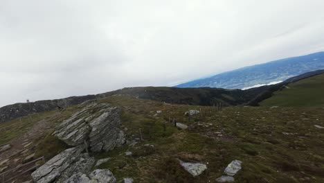 Caminata-Por-Grosser-Speikkogel-En-La-Región-De-Koralpe-En-Austria