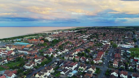 Drohender-Sturm-über-Der-Küstenstadt-Skegness