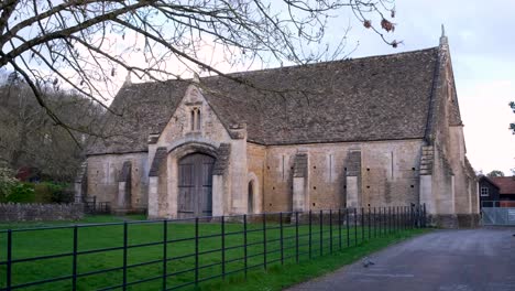 Vista-Del-Museo-De-La-Vida-Rural-De-Somerset-Y-Sus-Terrenos-En-La-Ciudad-Rural-De-Glastonbury-En-Los-Niveles-De-Somerset-En-Inglaterra