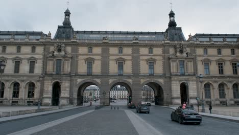 Traffic-passing-under-the-Pavillon-de-la-Trémoille-near-the-Louvre-museum