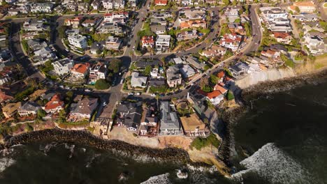 A-Captivating-View-of-Bird-Rock,-the-Seaside-Neighborhood-Within-La-Jolla,-San-Diego,-California,-USA---Aerial-Drone-Shot