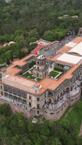 Hiperlapso-Del-Castillo-De-Chapultepec-En-La-Ciudad-De-México,-Modo-Vertical