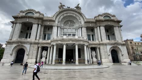 Palacio-De-Bellas-Artes-Palacio-De-Bellas-Artes-Ciudad-De-México-Central,-Frente