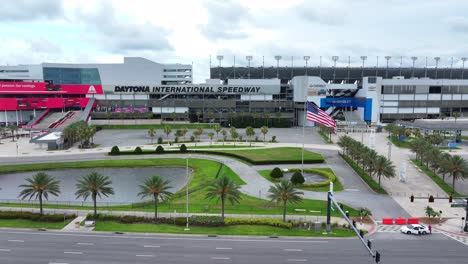 Daytona-International-Speedway-In-Daytona-Beach,-Florida