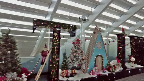 Editorial-footage-showing-the-arrival-hall-at-Taipei-Taoyuan-International-Airport-with-its-installed-decor-celebrating-the-Christmas-season-of-2023