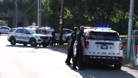 Barracada-De-Policía-Armada---Stand-Off-Por-La-Policía-De-Columbus-Ohio-En-El-Lado-Este