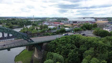 Drone-Aéreo-Del-Estadio-De-La-Luz-Y-El-Puente-Wearmouth